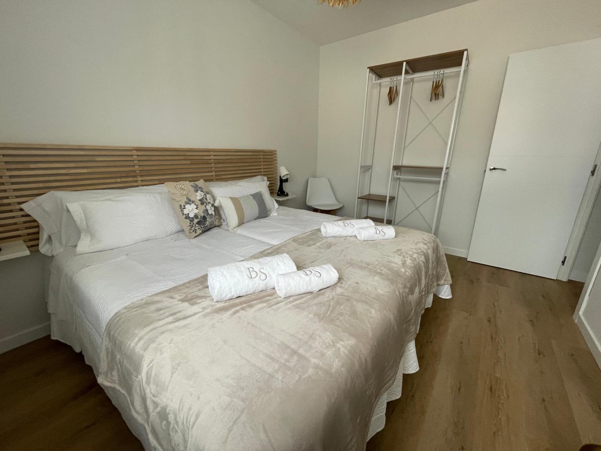 Bulevar Suite Nava de la Asuncion Екстериор снимка
